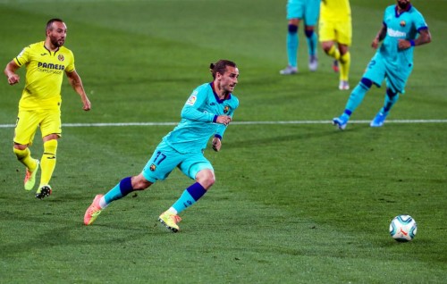 Fasyha molhakaai eku Barca in Real Madrid aa  dhemedhu oiy faragu 4 point ah kudakohffi