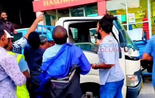 Maafannu geyehge 10 vana fangifilaa in funmaali anhenaku maruvejje