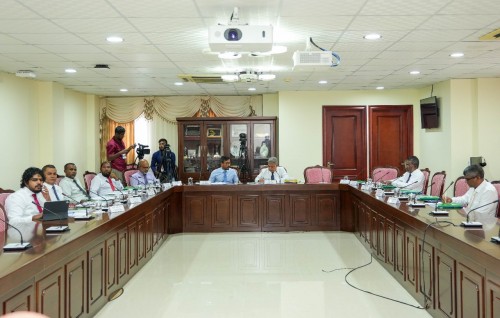Israel passport manaakuran hushahelhi bill ge masahkaiy committee gai fashanee