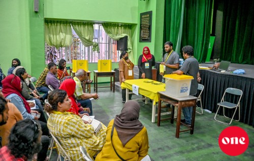 Votelaa marukazun beyrukuri Nasheed ge 1 observer akee PPM ge member eh!