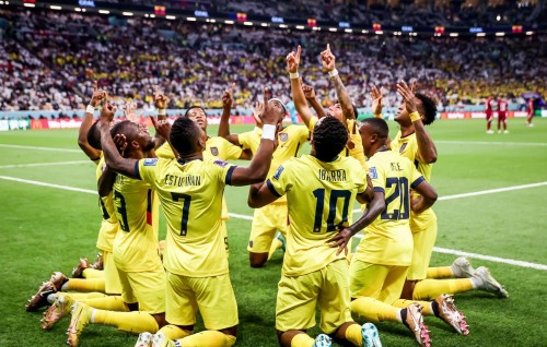 Ecuador molhuvee Valencia ge 2 goal in, Qatar ge thaareehee match ah goas record eh