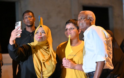 Photo: Thimarafushi gai beyvi Raees Solih ge campaign jalsa