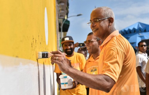 Column Alifu Seenu: Raees Solih ge birukendifaivaa press conference!
