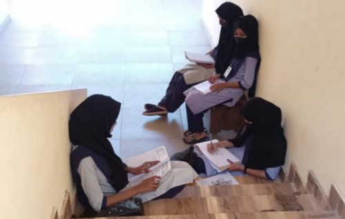 Mi dharivarunge kushakee Muslimmunah veekan, burugaa aaeku kulaahah nuvahdhaathee kiyavan thiben jehenee beyrugai