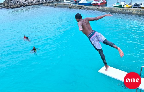 #OnePhoto : Swimming track ge diving platform aai slide in ufaaverikan