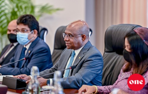 Raajje aai Mauritius ge kan'duge sarahadhdhu vakikurumaa behey massalaigai Foreign Minister committee ah