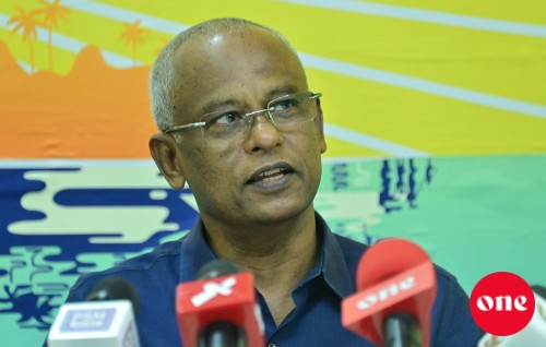 Fenaai narudhamaa hurihaa rashakah, miadhakee vaudhu fuhdhumuge manzilah gaumuge riyaa hulhuvaali dhuvas: Raees