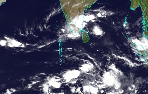 Thoofaan ''Burevi'' ge baaru dhahve, kolhigandakah badhaluvanee