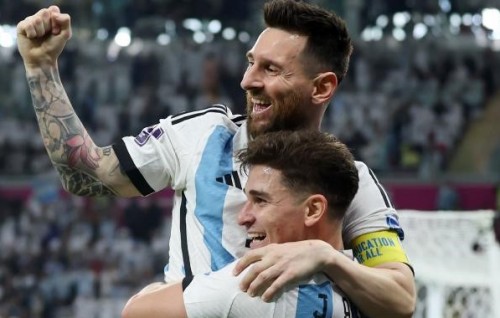 Mihisaabah aadhevunee varah undhagulun, Netherlands adhi maa undhaguuvaane: Messi