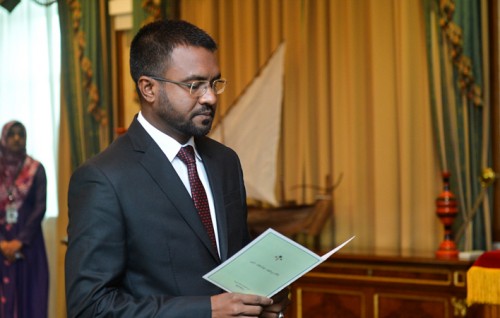 Riyaasee launch gohvaali mahsalaigai Adeeb ah dhauvaa nukuree heki nethigen: Muhuthaaz