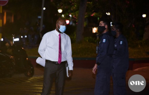 Fuluhah haazirukoh Sujau 1,000 rufiyaa in joorimanaa kohffi