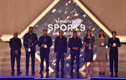 Emme molhu anhen Athlete akah Naba, firihen athlete akah Saaid