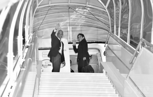 President and the First Lady departs on state visit to Mauritius