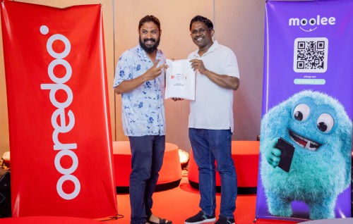 Iphone 15 ah pre order kuri meehuna Ooredoo in phone havaalu kuran fashaifi