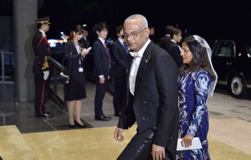 Aaa aharuge thahuniyaa raeesge dhe ka'nbalun fonuvahvaifi