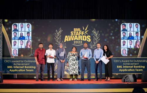 BML ge emme rangalhu muvazzafun ah award dheefi