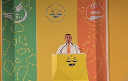 Viyafaariverin kurimathilee biruveri kamah halleh genesdhevvee Raees Solih: Siyam