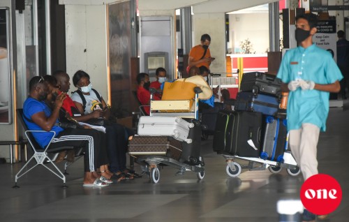 BREAKING: Velana Airport ge cargo cluster inn positive vee meehunge adhadhu 57 ah, 77 contact inn