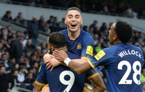 Southampton in Arsenal hifattaifi, Spurs balikoh Newcastle 4 akah