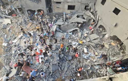 Israel in Gaza ge refugee camp akah bomb alhai 50 meehaku maraalaifi