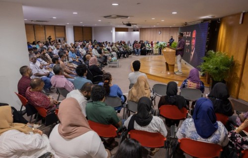 Stelco ge faraathun hajj aai umrah ah fonuvaa muvazaffun hovaifi