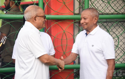 Umar Zahir vasiyyaiy kurevvee aanmun valhulaa saharaaehgai valhulumah