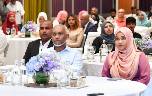 Bangaluru gai dhiriulhey dhivehinnaa Raees bahdhalu kuravvaifi