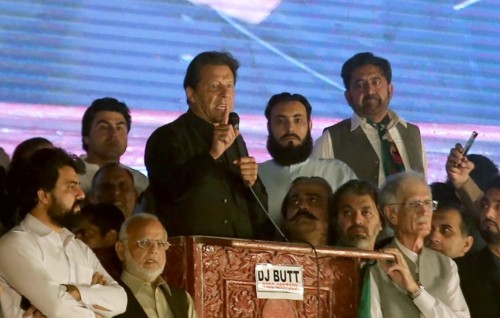 Adhuge dhuniye: Imran Khan magaamun dhurukurumugai America ge dhaureh neiy!