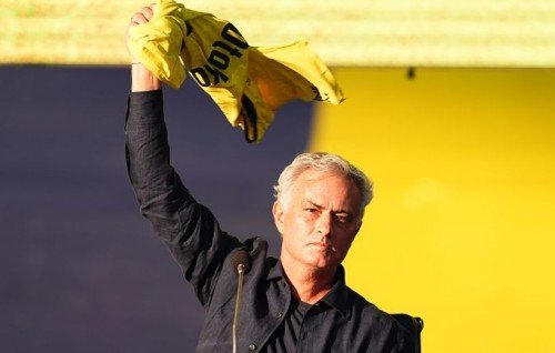 Fenerbahce in Mourinho ah loabi bandun kollaifi