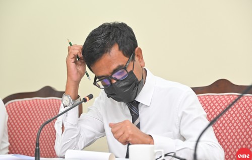 Inthihaabee dhaairaathakuge nan kanda alhan hushahelhi islaahu beyrukollaifi