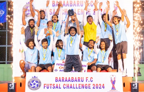 Baraabaru FC futsal challenge ge champion kan Bageys SC in hoadhaifi
