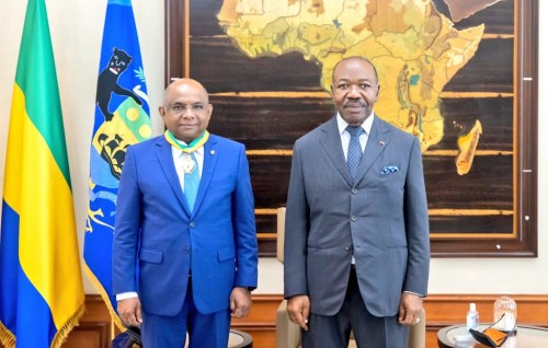 Gabonge  sarukaarun aruvaa mathee izzai Shahid ah aruvaifi