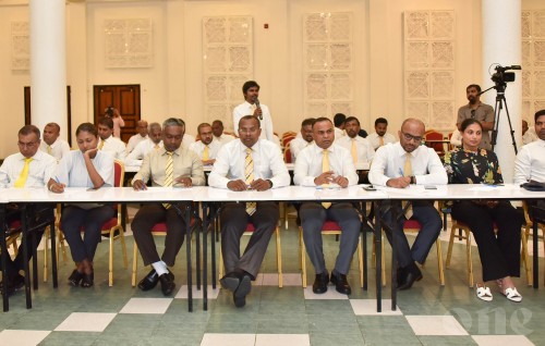 ''May 6'' ge committee ekulavaalumaa gulhey gothun MDP gaumee majlis ge jalsaa eh mirey bavvanee