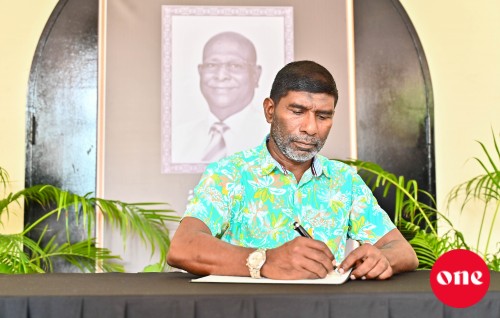 One Photo: Mallaa ge thauziyaage dhafutharu hulhuvun