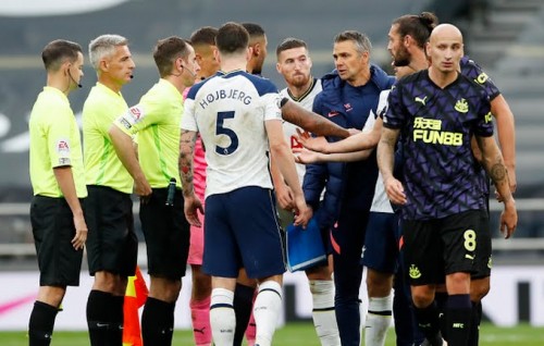EPL: Newcastle in Tottenham hifahattaifi, VAR samaalu kamah