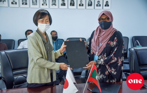 Japan sarukaarun Ga. Nilandhoo School ah 1.1 million rufiyaa ge ehee eh