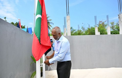 Thakandhoo ge aa police station Raees hulhuvaidhevvaifi