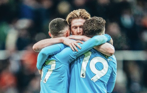 Molhakaa eku Chelsea mahcchah, Bench in arai De Bruyne City molhukohddheefi