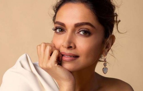 Ranveer Singh aa evvarehge musaara akah edhumun film ''Baiju Bawra'' in Deepika vakikohffi