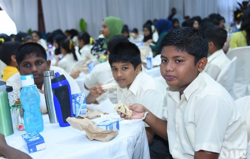 Naasthaa program medhukadaalikan Raees Nasheed akah neyngunu