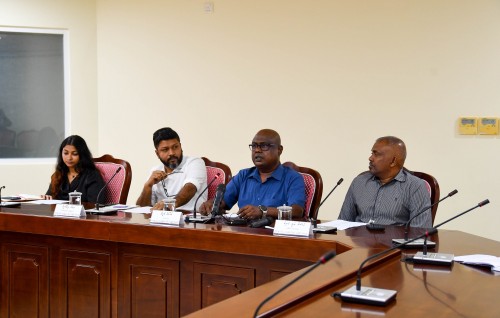 Izrail passport ehkoh manaakuran GuestHouse Association in dhekolhu