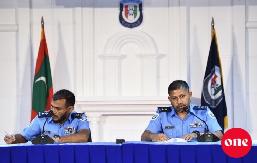 Dhe meehaku gadhakamun car ehge dicky ah laigen goss bodethi aniyaa thakeh kohffi