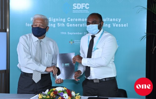 Fas vana jeeluge mas dhoani faharu farumaa kurumah havaalu kohfi