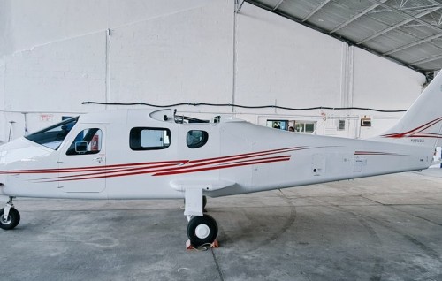 Flying School ah Ithuru 3 Aircraft hukuru dhuvahu gennanee