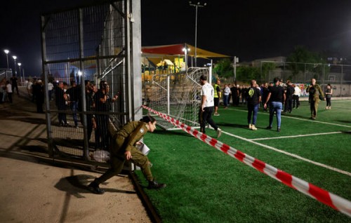 Israel ge aniyaaveri hamalaathakaaeku Lebanon ge football huttumakah