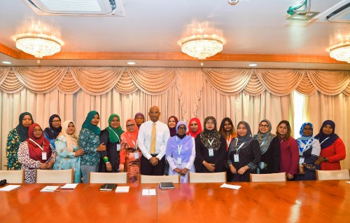 Male rayyithunah dhimaa vefaivaa boahiyaavahikamuge massala aa behey gothun Raees aa mashvaraa kohfi