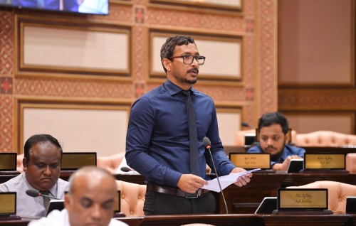 Majlis ge dhauru kurukoh 2 inthihaabu ekkoh baavvan bahus fashaifi