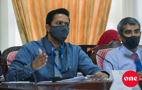 Evves rishvatheh adhi hiyaanaathehgai baiverivefaeh nuvaane: Ziyath