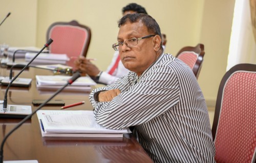 Majlis Raees ganaa kurevvikamah Member Shareef thuhumathu kuravvaifi