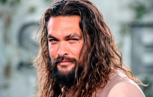Hollywood tharinge medhugai fenverumuge bahus, Jason Mamoa bunanee eyna hunnanee fenvaraigen kamah.